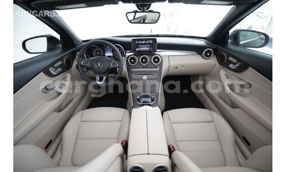 Ra Imported Mercedes‒Benz 1117 Black Ọkọ̀ akẹ́rù ńlá in Import - Dubai ni Ashanti Ra Imported Mercedes‒Benz 1117 Black Ọkọ̀ akẹ́rù ńlá in Import - Dubai ni Ashanti