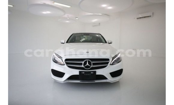 Ra Imported Mercedes‒Benz 1117 funfun Ọkọ̀ akẹ́rù ńlá in Import - Dubai ni Ashanti Ra Imported Mercedes‒Benz 1117 funfun Ọkọ̀ akẹ́rù ńlá in Import - Dubai ni Ashanti