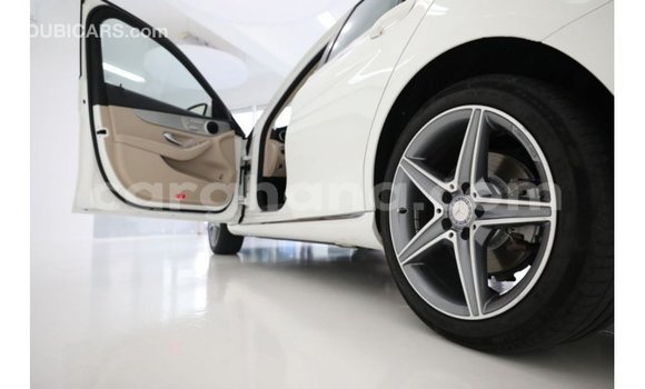 Ra Imported Mercedes‒Benz 1117 funfun Ọkọ̀ akẹ́rù ńlá in Import - Dubai ni Ashanti Ra Imported Mercedes‒Benz 1117 funfun Ọkọ̀ akẹ́rù ńlá in Import - Dubai ni Ashanti