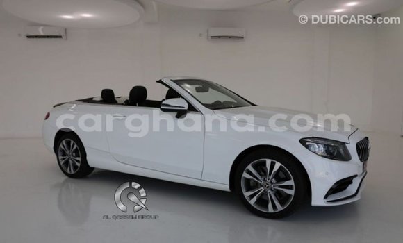 Ra Imported Mercedes‒Benz 1117 funfun Ọkọ̀ akẹ́rù ńlá in Import - Dubai ni Ashanti Ra Imported Mercedes‒Benz 1117 funfun Ọkọ̀ akẹ́rù ńlá in Import - Dubai ni Ashanti