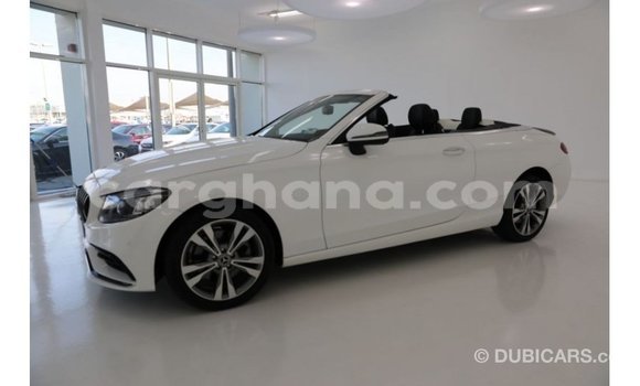Ra Imported Mercedes‒Benz 1117 funfun Ọkọ̀ akẹ́rù ńlá in Import - Dubai ni Ashanti Ra Imported Mercedes‒Benz 1117 funfun Ọkọ̀ akẹ́rù ńlá in Import - Dubai ni Ashanti