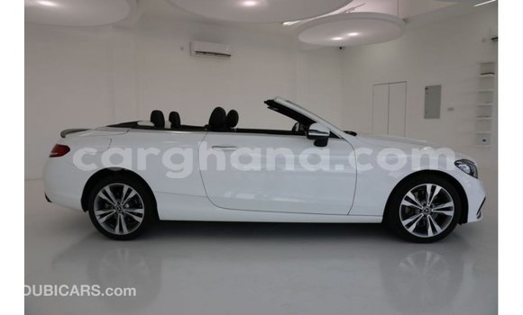 Ra Imported Mercedes‒Benz 1117 funfun Ọkọ̀ akẹ́rù ńlá in Import - Dubai ni Ashanti Ra Imported Mercedes‒Benz 1117 funfun Ọkọ̀ akẹ́rù ńlá in Import - Dubai ni Ashanti