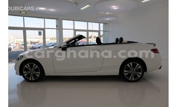 Ra Imported Mercedes‒Benz 1117 funfun Ọkọ̀ akẹ́rù ńlá in Import - Dubai ni Ashanti Ra Imported Mercedes‒Benz 1117 funfun Ọkọ̀ akẹ́rù ńlá in Import - Dubai ni Ashanti