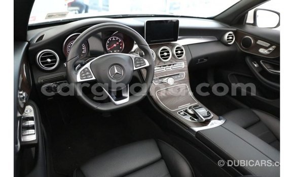 Ra Imported Mercedes‒Benz 1117 funfun Ọkọ̀ akẹ́rù ńlá in Import - Dubai ni Ashanti Ra Imported Mercedes‒Benz 1117 funfun Ọkọ̀ akẹ́rù ńlá in Import - Dubai ni Ashanti