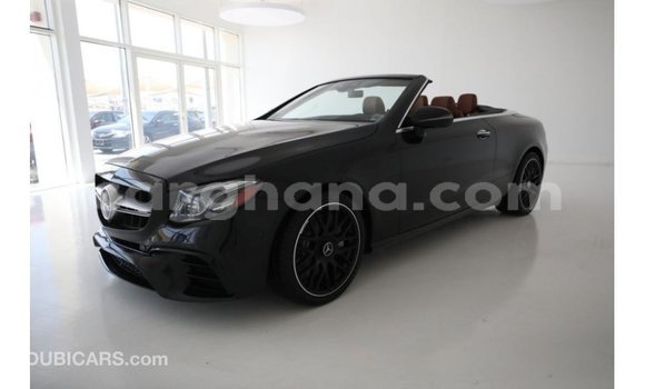 Sayi Imported Mercedes‒Benz 1117 Black Babbar mota in Import - Dubai a Ashanti Sayi Imported Mercedes‒Benz 1117 Black Babbar mota in Import - Dubai a Ashanti