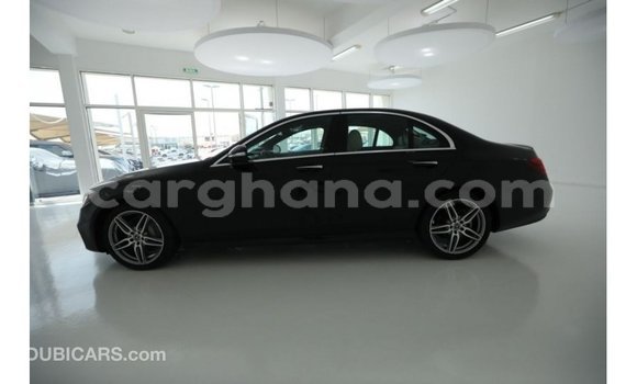 Buy Import Mercedes‒Benz 1117 Black Truck in Import - Dubai in Ashanti Buy Import Mercedes‒Benz 1117 Black Truck in Import - Dubai in Ashanti