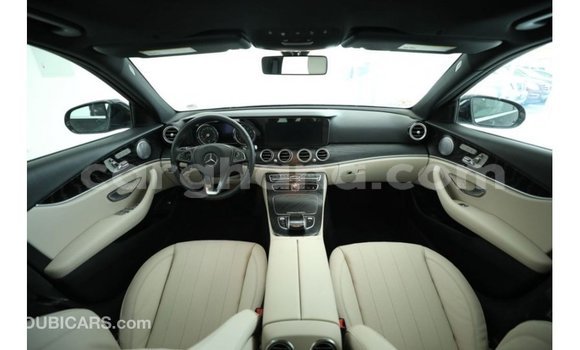 Buy Import Mercedes‒Benz 1117 Black Truck in Import - Dubai in Ashanti Buy Import Mercedes‒Benz 1117 Black Truck in Import - Dubai in Ashanti