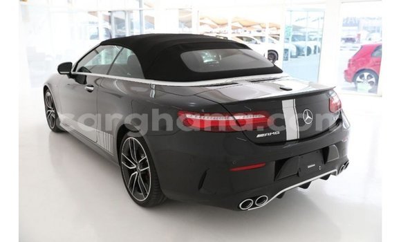 Buy Import Mercedes‒Benz 1117 Black Truck in Import - Dubai in Ashanti Buy Import Mercedes‒Benz 1117 Black Truck in Import - Dubai in Ashanti