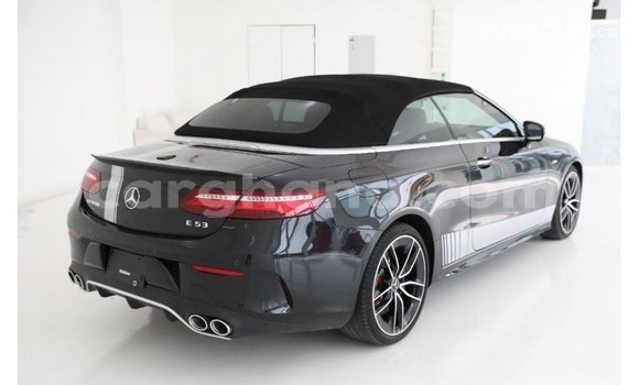 Buy Import Mercedes‒Benz 1117 Black Truck in Import - Dubai in Ashanti Buy Import Mercedes‒Benz 1117 Black Truck in Import - Dubai in Ashanti