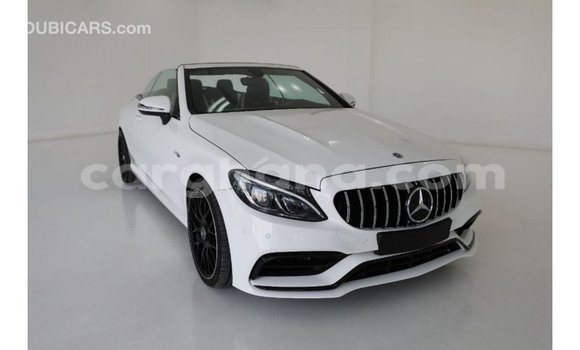Ra Imported Mercedes‒Benz 1117 funfun Ọkọ̀ akẹ́rù ńlá in Import - Dubai ni Ashanti Ra Imported Mercedes‒Benz 1117 funfun Ọkọ̀ akẹ́rù ńlá in Import - Dubai ni Ashanti