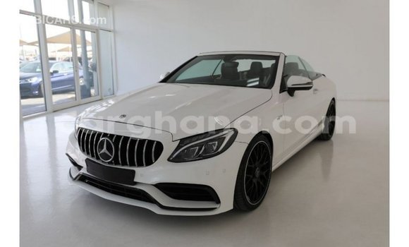 Ra Imported Mercedes‒Benz 1117 funfun Ọkọ̀ akẹ́rù ńlá in Import - Dubai ni Ashanti Ra Imported Mercedes‒Benz 1117 funfun Ọkọ̀ akẹ́rù ńlá in Import - Dubai ni Ashanti