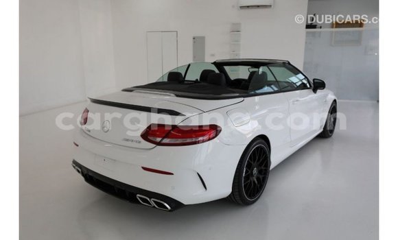 Ra Imported Mercedes‒Benz 1117 funfun Ọkọ̀ akẹ́rù ńlá in Import - Dubai ni Ashanti Ra Imported Mercedes‒Benz 1117 funfun Ọkọ̀ akẹ́rù ńlá in Import - Dubai ni Ashanti