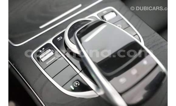 Ra Imported Mercedes‒Benz 1117 funfun Ọkọ̀ akẹ́rù ńlá in Import - Dubai ni Ashanti Ra Imported Mercedes‒Benz 1117 funfun Ọkọ̀ akẹ́rù ńlá in Import - Dubai ni Ashanti