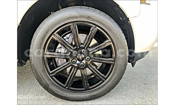 Sayi Imported Land Rover Range Rover White Mota in Import - Dubai a Ashanti Sayi Imported Land Rover Range Rover White Mota in Import - Dubai a Ashanti