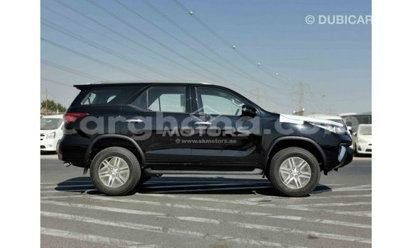 Sayi Imported Toyota Fortuner Black Mota in Import - Dubai a Ashanti Sayi Imported Toyota Fortuner Black Mota in Import - Dubai a Ashanti