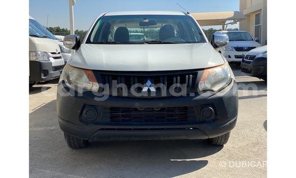 Ra Imported Mitsubishi L200 funfun Ọkọ̀ in Import - Dubai ni Ashanti Ra Imported Mitsubishi L200 funfun Ọkọ̀ in Import - Dubai ni Ashanti