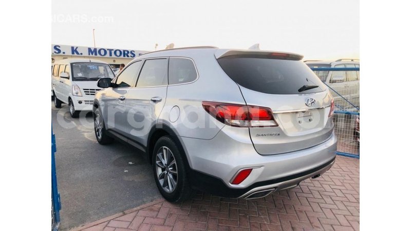 Big with watermark hyundai santa fe ashanti import dubai 11962