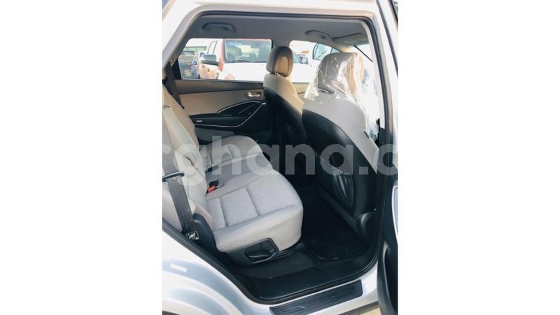 Big with watermark hyundai santa fe ashanti import dubai 11962