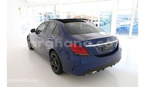 Buy Import Mercedes‒Benz 1117 Blue Truck in Import - Dubai in Ashanti Buy Import Mercedes‒Benz 1117 Blue Truck in Import - Dubai in Ashanti