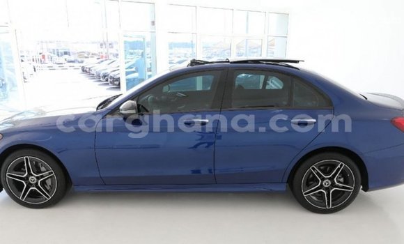 Buy Import Mercedes‒Benz 1117 Blue Truck in Import - Dubai in Ashanti Buy Import Mercedes‒Benz 1117 Blue Truck in Import - Dubai in Ashanti
