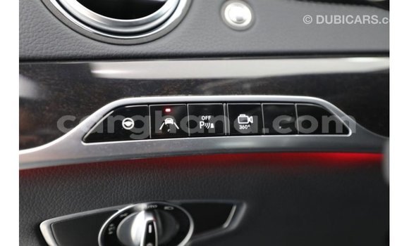 Sayi Imported Mercedes‒Benz 1117 Sauran Babbar mota in Import - Dubai a Ashanti Sayi Imported Mercedes‒Benz 1117 Sauran Babbar mota in Import - Dubai a Ashanti