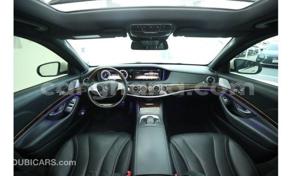 Ra Imported Mercedes‒Benz 250 funfun Ọkọ̀ in Import - Dubai ni Ashanti Ra Imported Mercedes‒Benz 250 funfun Ọkọ̀ in Import - Dubai ni Ashanti