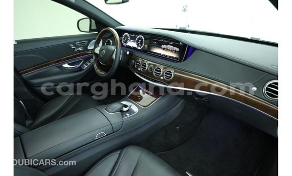 Ra Imported Mercedes‒Benz 250 funfun Ọkọ̀ in Import - Dubai ni Ashanti Ra Imported Mercedes‒Benz 250 funfun Ọkọ̀ in Import - Dubai ni Ashanti