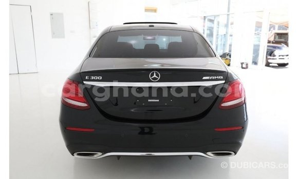 Ra Imported Mercedes‒Benz 1117 Black Ọkọ̀ akẹ́rù ńlá in Import - Dubai ni Ashanti Ra Imported Mercedes‒Benz 1117 Black Ọkọ̀ akẹ́rù ńlá in Import - Dubai ni Ashanti