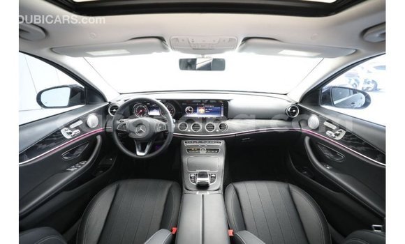 Ra Imported Mercedes‒Benz 1117 Black Ọkọ̀ akẹ́rù ńlá in Import - Dubai ni Ashanti Ra Imported Mercedes‒Benz 1117 Black Ọkọ̀ akẹ́rù ńlá in Import - Dubai ni Ashanti