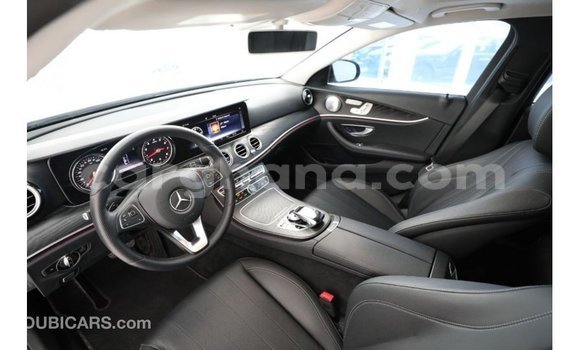 Ra Imported Mercedes‒Benz 1117 Black Ọkọ̀ akẹ́rù ńlá in Import - Dubai ni Ashanti Ra Imported Mercedes‒Benz 1117 Black Ọkọ̀ akẹ́rù ńlá in Import - Dubai ni Ashanti