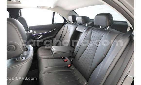 Ra Imported Mercedes‒Benz 1117 Black Ọkọ̀ akẹ́rù ńlá in Import - Dubai ni Ashanti Ra Imported Mercedes‒Benz 1117 Black Ọkọ̀ akẹ́rù ńlá in Import - Dubai ni Ashanti