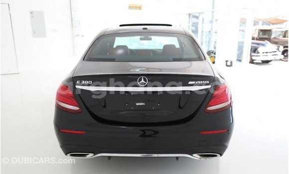 Sayi Imported Mercedes‒Benz 1117 Black Babbar mota in Import - Dubai a Ashanti Sayi Imported Mercedes‒Benz 1117 Black Babbar mota in Import - Dubai a Ashanti