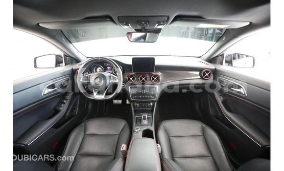 Buy Import Mercedes‒Benz 1117 Other Truck in Import - Dubai in Ashanti Buy Import Mercedes‒Benz 1117 Other Truck in Import - Dubai in Ashanti