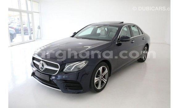 Buy Import Mercedes‒Benz 1117 Blue Truck in Import - Dubai in Ashanti Buy Import Mercedes‒Benz 1117 Blue Truck in Import - Dubai in Ashanti