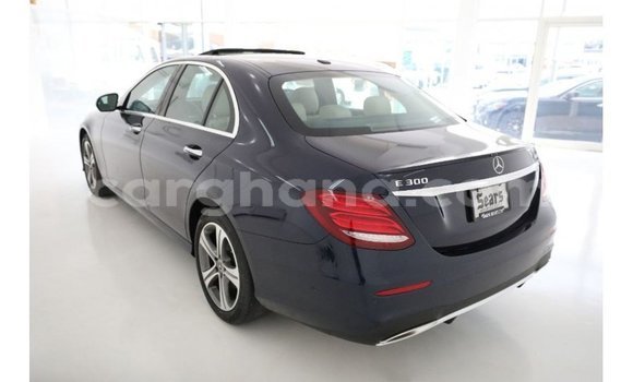 Buy Import Mercedes‒Benz 1117 Blue Truck in Import - Dubai in Ashanti Buy Import Mercedes‒Benz 1117 Blue Truck in Import - Dubai in Ashanti