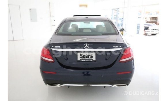 Buy Import Mercedes‒Benz 1117 Blue Truck in Import - Dubai in Ashanti Buy Import Mercedes‒Benz 1117 Blue Truck in Import - Dubai in Ashanti