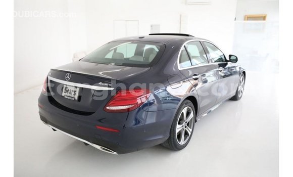 Buy Import Mercedes‒Benz 1117 Blue Truck in Import - Dubai in Ashanti Buy Import Mercedes‒Benz 1117 Blue Truck in Import - Dubai in Ashanti