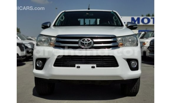 Buy Import Toyota Hilux White Car in Import - Dubai in Ashanti Buy Import Toyota Hilux White Car in Import - Dubai in Ashanti
