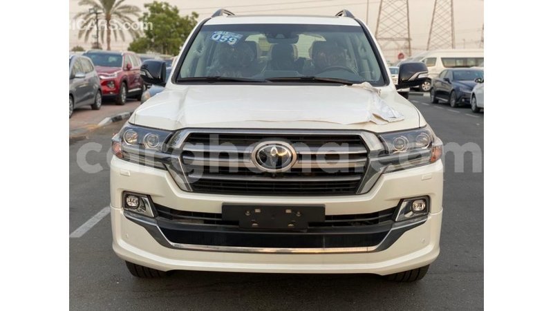 Big with watermark toyota land cruiser ashanti import dubai 12036