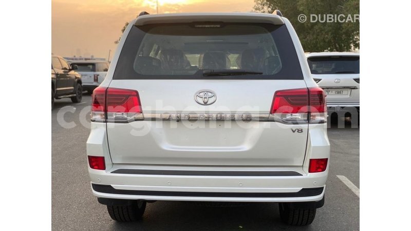 Big with watermark toyota land cruiser ashanti import dubai 12036