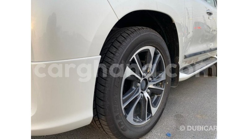 Big with watermark toyota land cruiser ashanti import dubai 12036