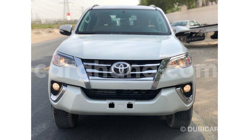 Big with watermark toyota fortuner ashanti import dubai 12037