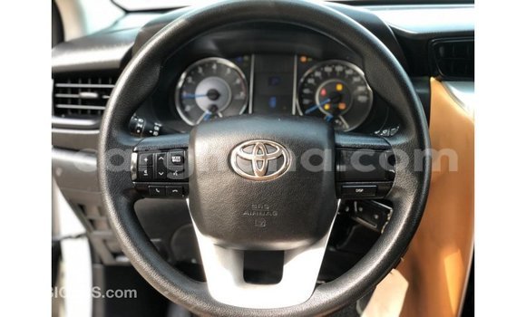 Ra Imported Toyota Fortuner funfun Ọkọ̀ in Import - Dubai ni Ashanti Ra Imported Toyota Fortuner funfun Ọkọ̀ in Import - Dubai ni Ashanti