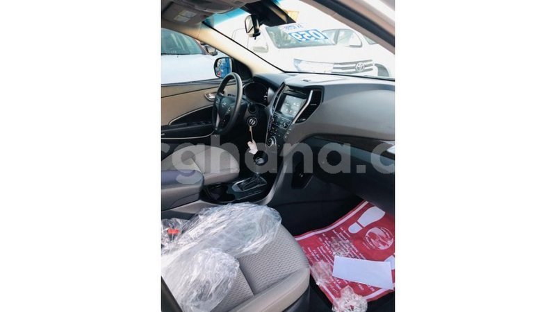 Big with watermark hyundai santa fe ashanti import dubai 12043