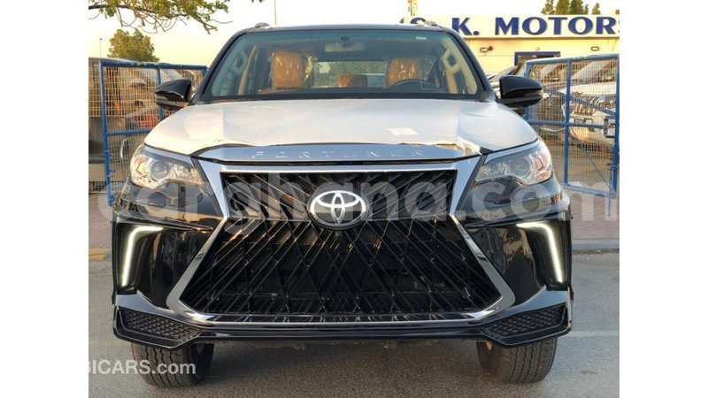 Big with watermark toyota fortuner ashanti import dubai 12048