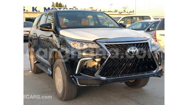 Big with watermark toyota fortuner ashanti import dubai 12048