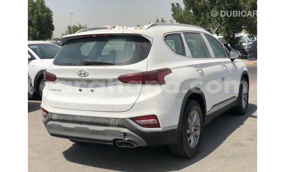 Ra Imported Hyundai Santa Fe funfun Ọkọ̀ in Import - Dubai ni Ashanti Ra Imported Hyundai Santa Fe funfun Ọkọ̀ in Import - Dubai ni Ashanti