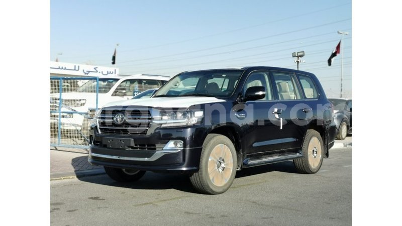 Big with watermark toyota land cruiser ashanti import dubai 12059