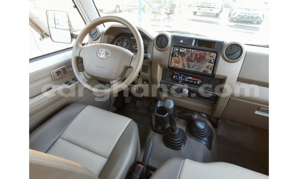 Buy Import Toyota Land Cruiser White Car in Import - Dubai in Ashanti Buy Import Toyota Land Cruiser White Car in Import - Dubai in Ashanti