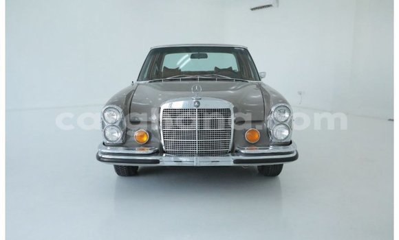 Sayi Imported Mercedes‒Benz 1117 Brown Babbar mota in Import - Dubai a Ashanti Sayi Imported Mercedes‒Benz 1117 Brown Babbar mota in Import - Dubai a Ashanti